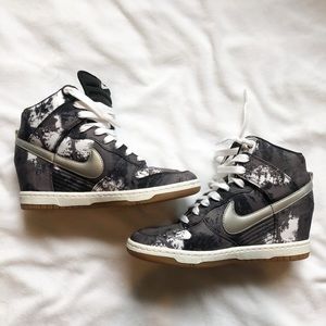 COPY - COPY - Woman’s Nike Dunk Sky Hi